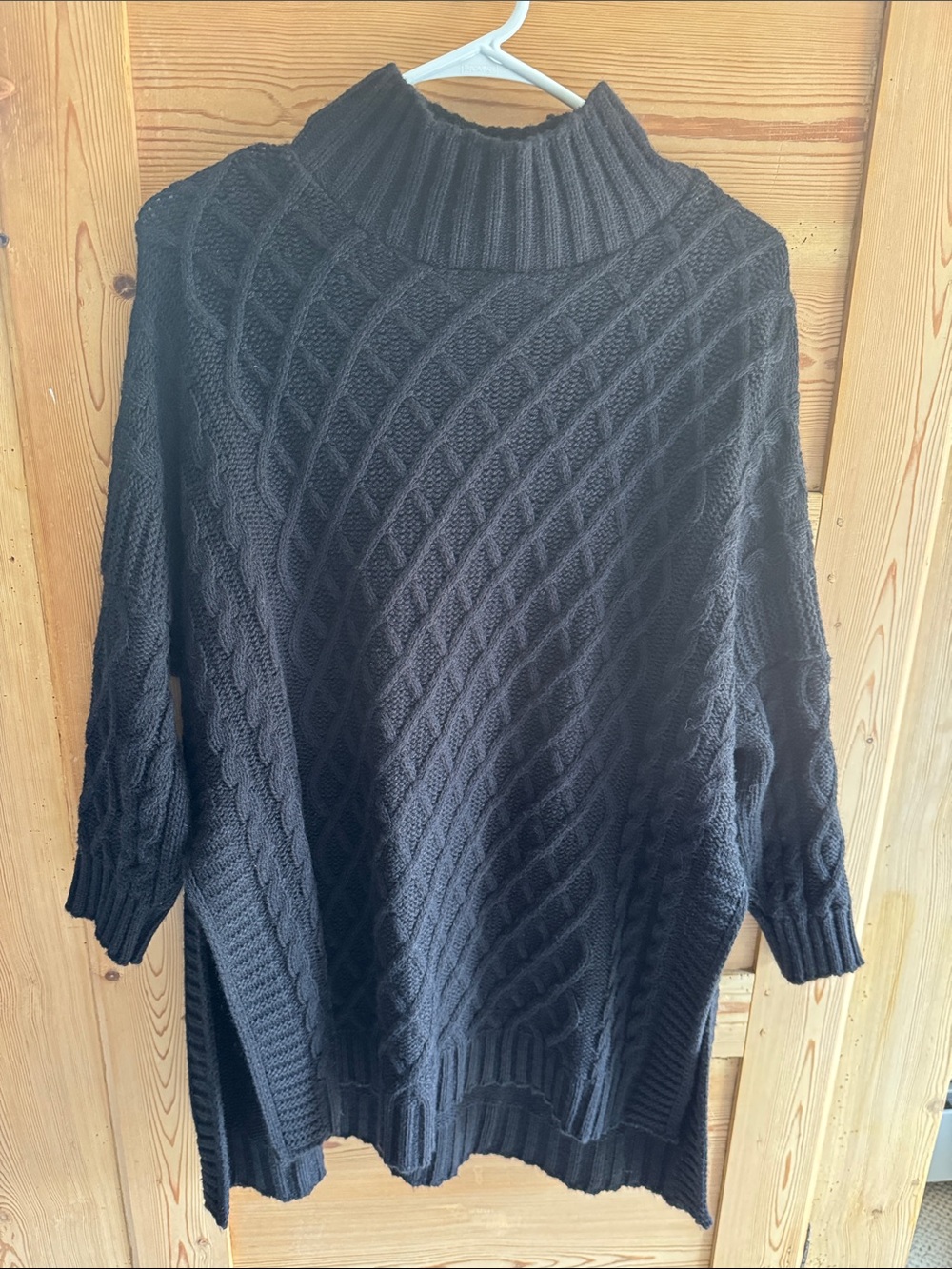Women's Black Cable-Knit Turtleneck Sweater - Cozy Oversized Fit